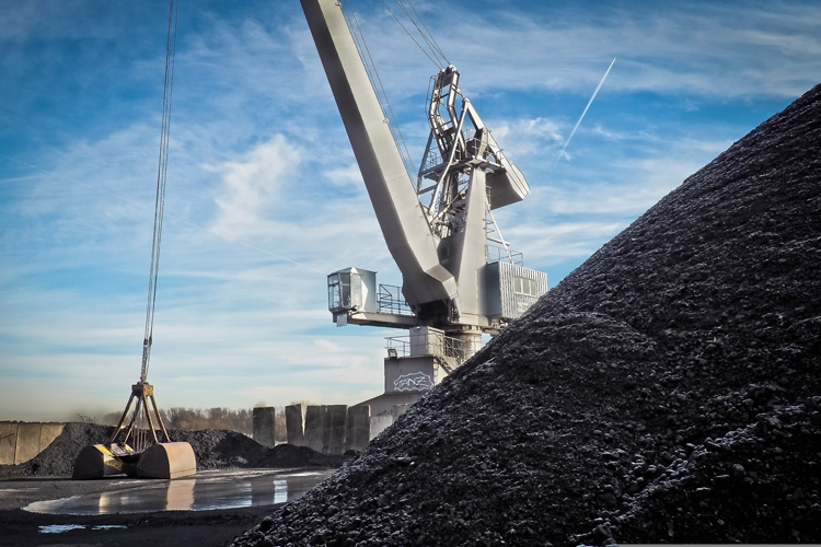 青島港汽車進口報關