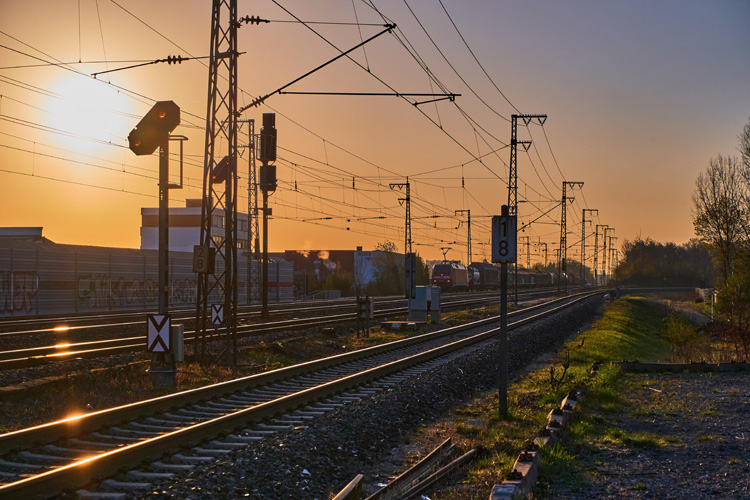 平湖進口汽車報關